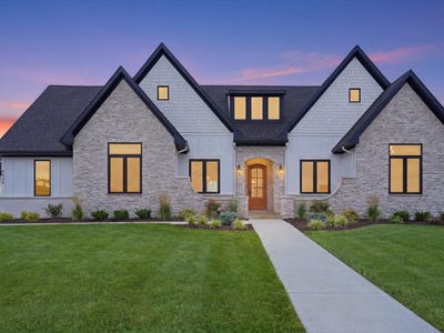 /international/us/9034-york-crest-drive-saline-mi-110109064920/