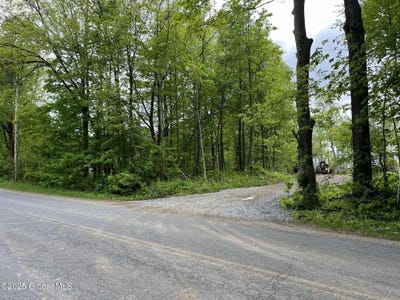 /international/us/l4-1-tripoli-road-kingsbury-ny-110099640877/