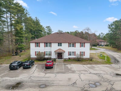 /international/us/39-smithwheel-road-old-orchard-beach-me-110107778497/