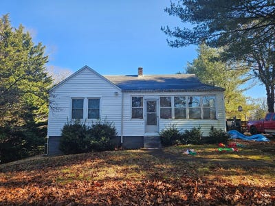 /international/us/114-riverview-road-hurt-va-110105732708/