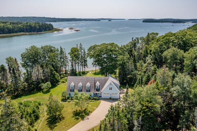 /international/us/426-ferry-road-islesboro-me-110101067900/