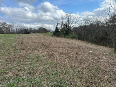 /international/us/7-landings-court-willisburg-ky-110106984122/