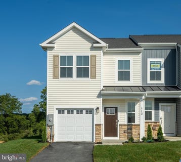 /international/us/112-hopi-place-winchester-va-110107681047/