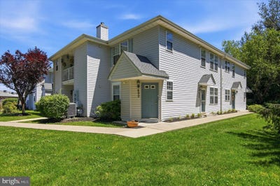 /international/us/690-jakob-place-southampton-pa-110108880434/