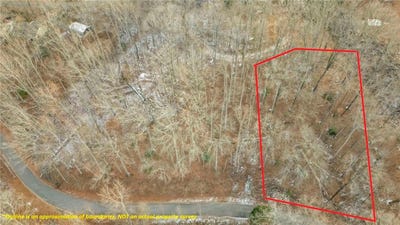 /international/us/35-forest-drive-travelers-rest-sc-110105279128/