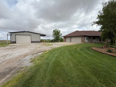 /international/us/210-e-buffalo-circle-hastings-ne-110105320103/