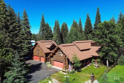 /international/us/1345-divot-ln-mccall-id-110108258758/