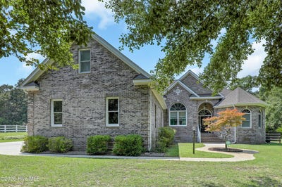 /international/us/496-captain-beam-boulevard-hampstead-nc-110109791756/