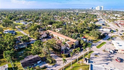 /international/us/824-alderman-st-fort-myers-fl-110120483232/