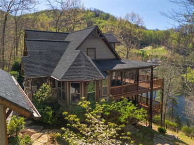 /international/us/98-eagle-watch-drive-lot-99-tuckasegee-nc-110108341784/