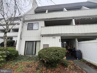 /international/us/118-summit-house-west-chester-pa-110105757584/