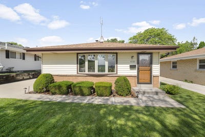 /international/us/4739-s-20th-st-milwaukee-wi-110101217989/