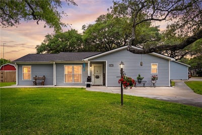 /international/us/2175-sixth-street-ingleside-tx-110107664549/