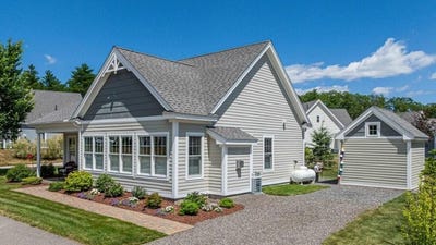 /international/us/1-cornbread-lane-arundel-me-110101193211/