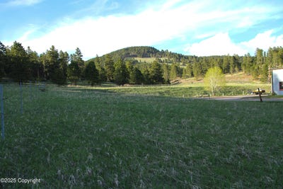 /international/us/0000-commercial-lane-sundance-wy-110089189132/