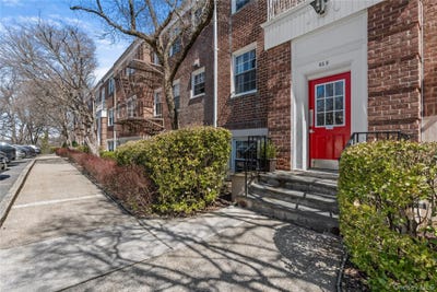 /international/us/65-rockledge-road-bronxville-ny-110107265153/
