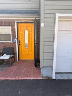 /international/us/24948-148th-avenue-rosedale-ny-110107686513/