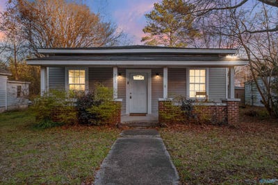 /international/us/702-28th-street-n-pell-city-al-110106723903/