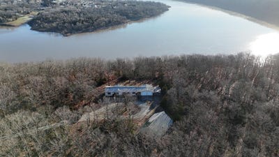 /international/us/25611-county-road-324-pittsburg-mo-110106366688/