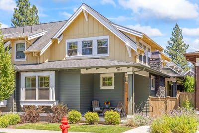 /international/us/1650-nw-lewis-street-bend-or-110101311853/