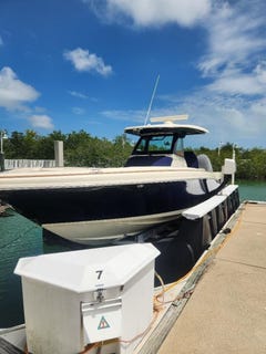/international/us/5555-college-road-key-west-fl-110108795531/