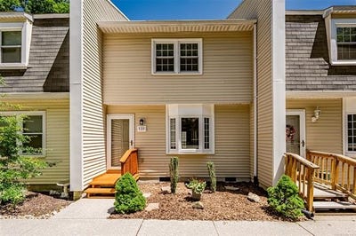 /international/us/131-raleigh-street-williamsburg-va-110108383173/