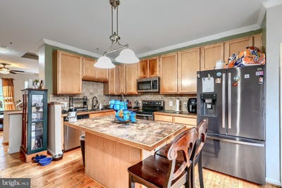 /international/us/644-luthardt-road-middle-river-md-110099687875/
