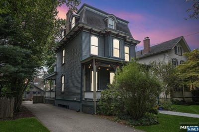 /international/us/46-monroe-place-bloomfield-nj-110119945786/