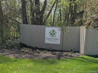 /international/us/1390-laurel-valley-drive-waterford-twp-mi-110107553667/