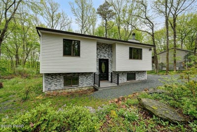 /international/us/109-rodeo-lane-lords-valley-pa-110101425573/