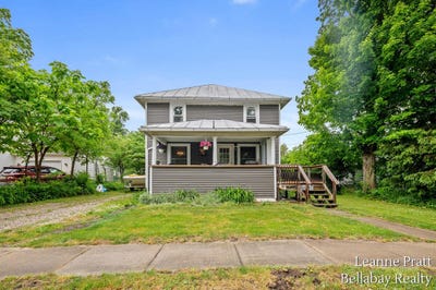 /international/us/727-e-clinton-street-hastings-mi-110108604541/