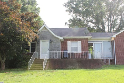/international/us/109-s-greenwood-avenue-ware-shoals-sc-110108332740/