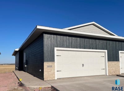 /international/us/3515-s-heather-ave-sioux-falls-sd-110107433809/