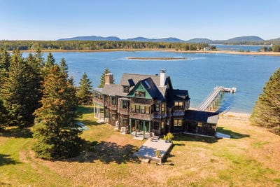 /international/us/1-fish-point-cranberry-isles-me-110110165649/