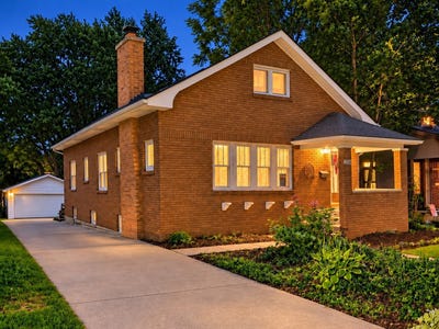 /international/us/20-s-julian-street-naperville-il-110120722729/