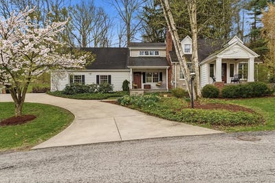 /international/us/5971-cherryview-ln-bethel-park-pa-110106314670/