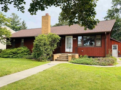 /international/us/1300-sw-4th-avenue-waverly-ia-110109293012/