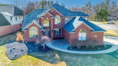 /international/us/1628-royal-birkdale-drive-w-oxford-twp-mi-110106347158/