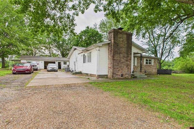 /international/us/7056-hwy-62-w-gassville-ar-110107826640/