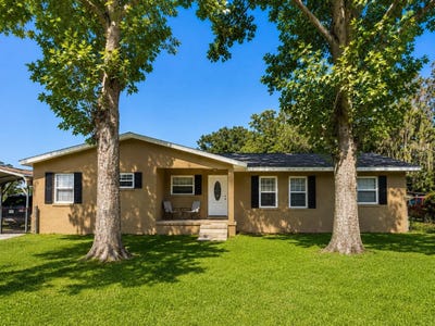 /international/us/9390-ne-16th-terrace-anthony-fl-110109008558/