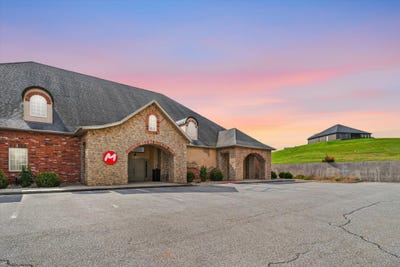 /international/us/844-w-guin-road-nixa-mo-110107981899/