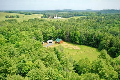 /international/us/650-hurd-road-bethel-ny-110100262451/
