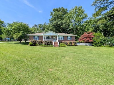 /international/us/2212-cambridge-ave-e-greenwood-sc-110108387982/