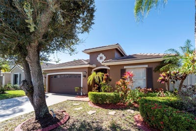 /international/us/160-nw-166th-avenue-pembroke-pines-fl-110106754834/