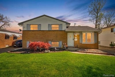 /international/us/9749-sylvester-street-taylor-mi-110107713852/