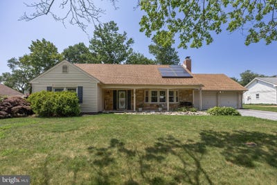 /international/us/16-trebing-lane-willingboro-nj-110100688481/