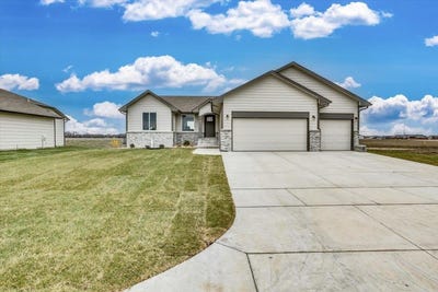 /international/us/1542-n-quince-ct-andover-ks-110091285034/