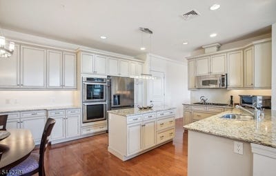 /international/us/201-metzger-dr-west-orange-twp-nj-110105900256/