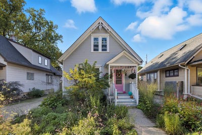 /international/us/7305-blanchard-st-wauwatosa-wi-110110211235/