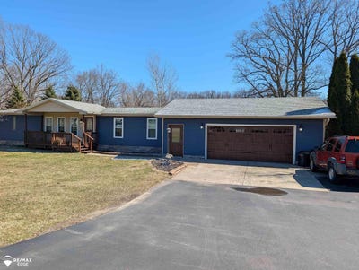 /international/us/7494-n-state-road-davison-mi-110106925574/